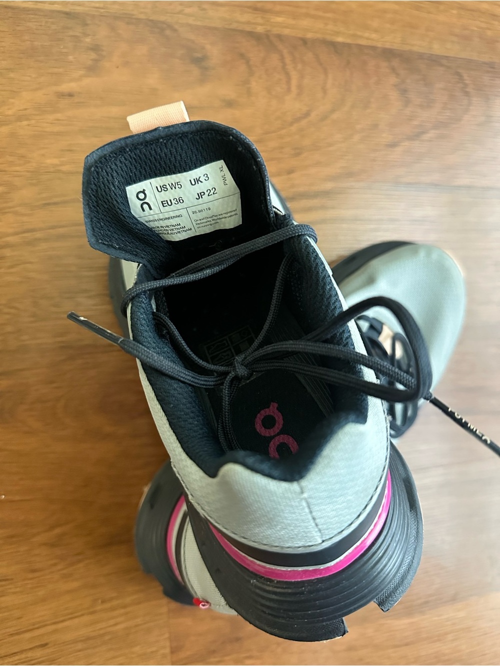 On Cloud Women’s Athletic Running Shoes - Mint with Black & Pink Accents - Picture 2 of 6